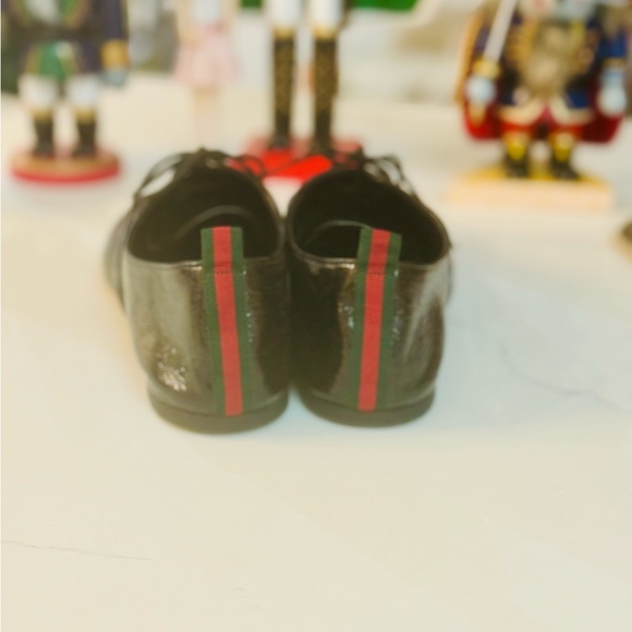 π€ GUCCI BLACK PATENT LEATHER LACE UP LOAFERS! - Picture 8 of 10